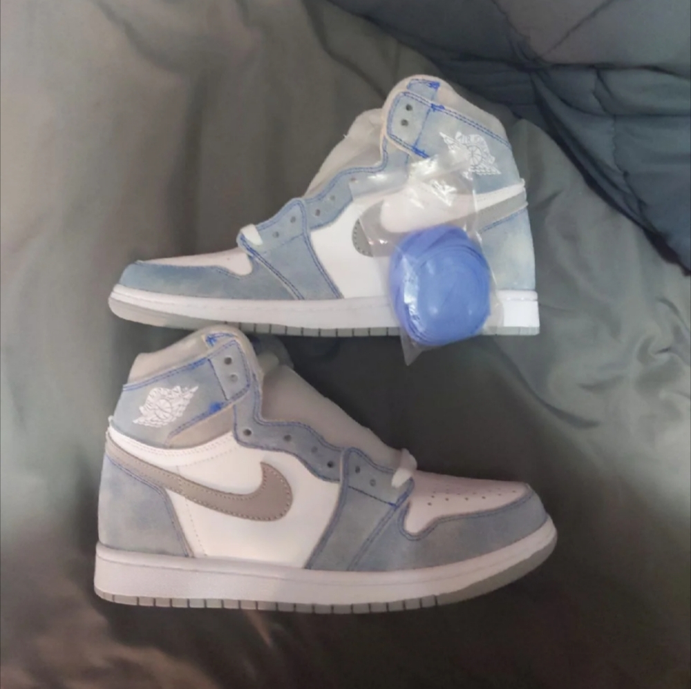 Jordan 1 Hyper royal